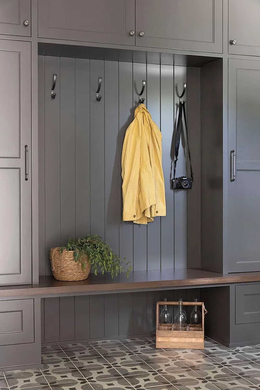 contemporary-mudroom