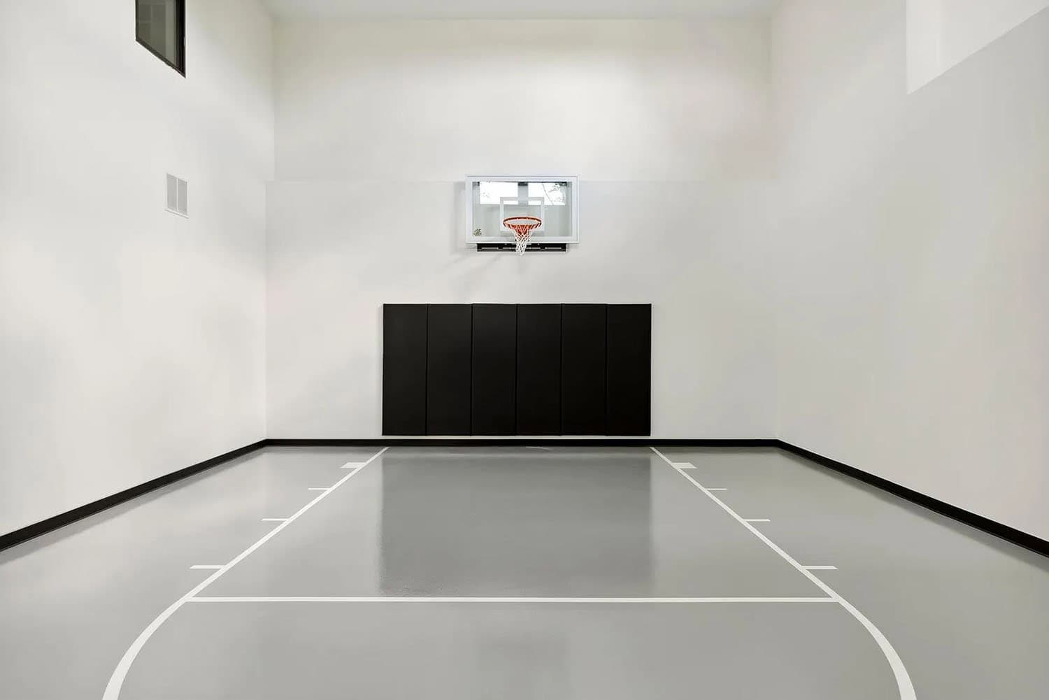 contempoary-sports-court