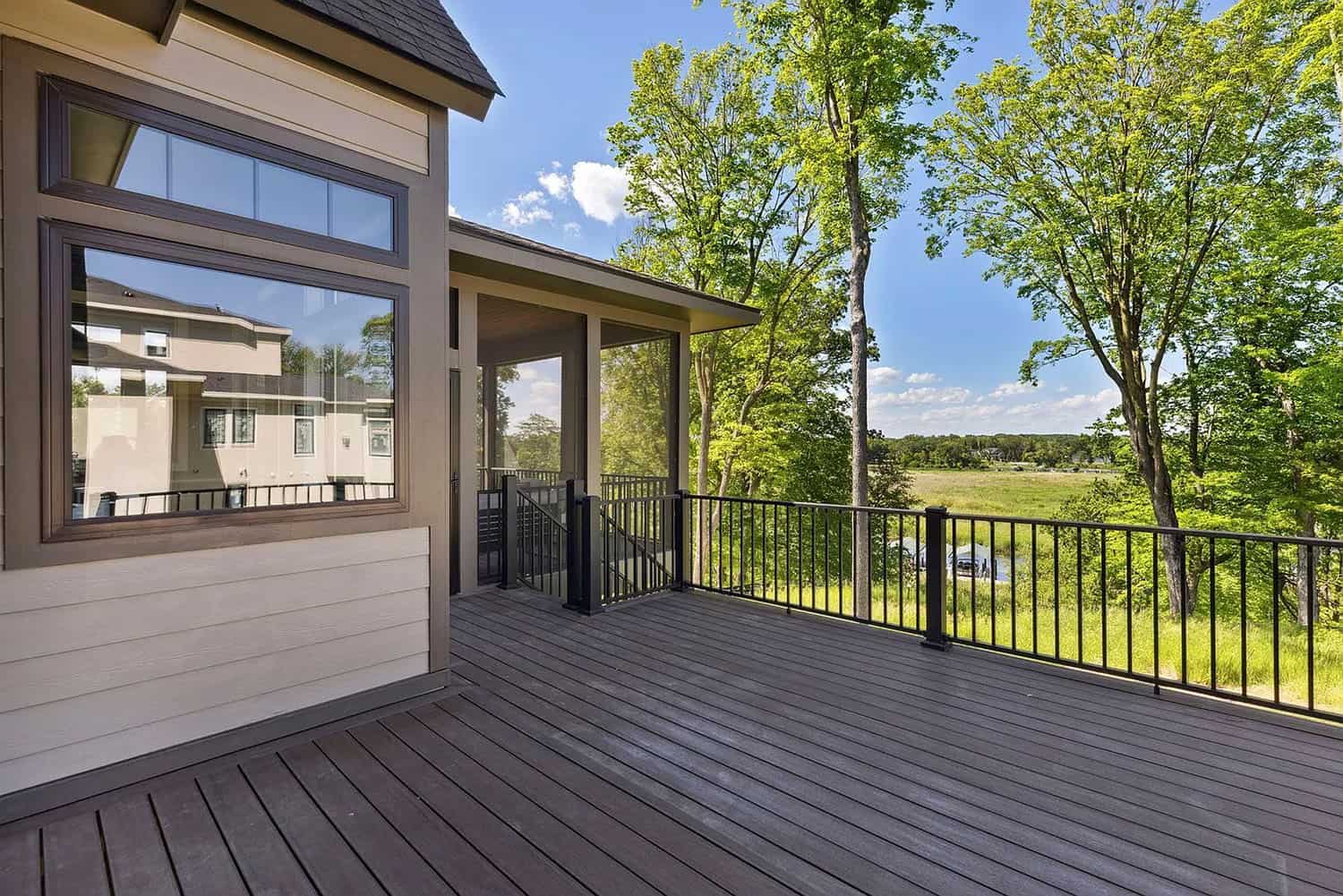 old-word-lake-house-deck