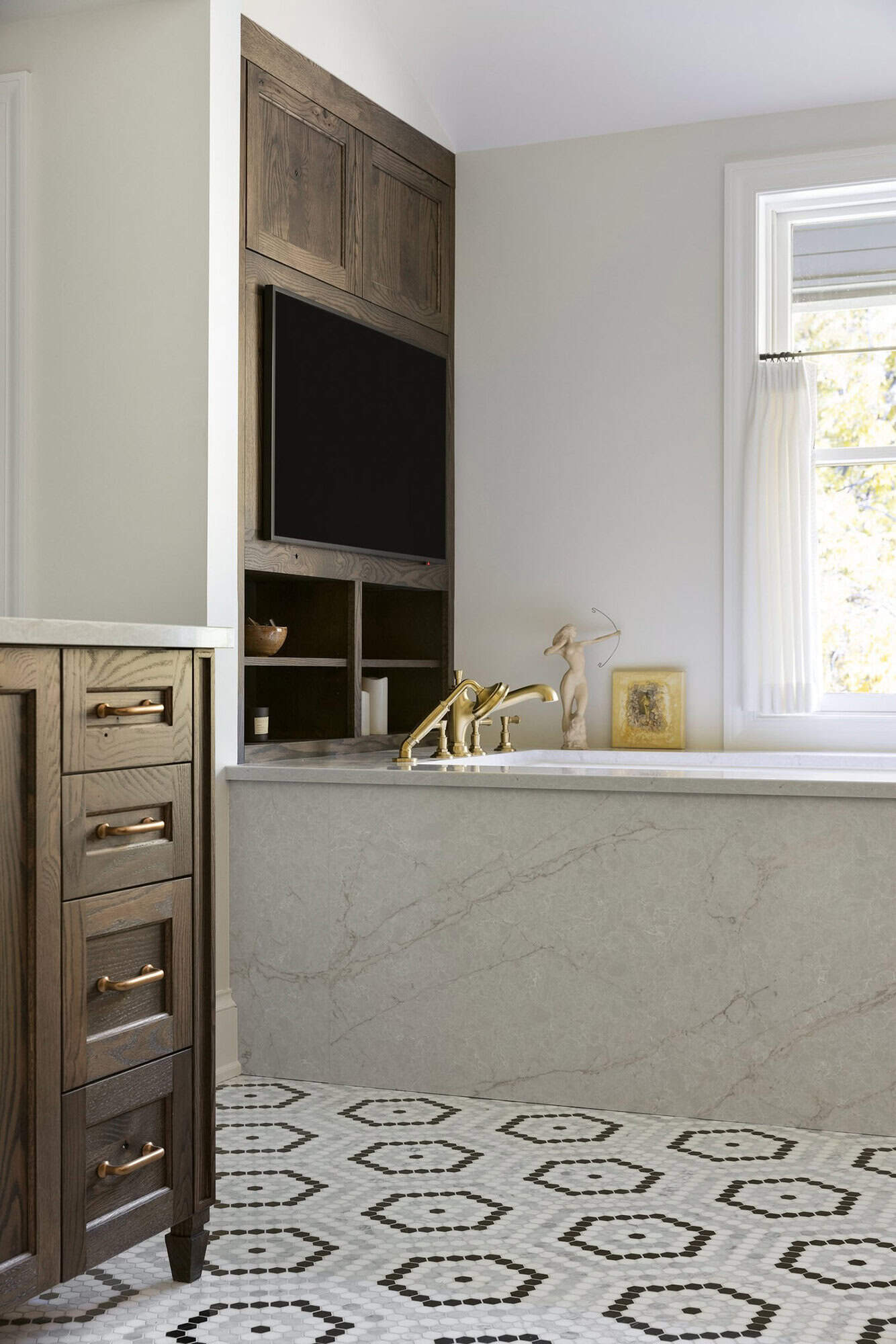 rustic-contemporary-bathroom-vanity-and-bathtub