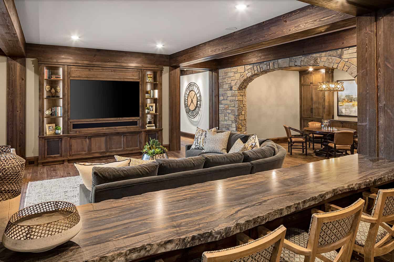 rustic-family-room