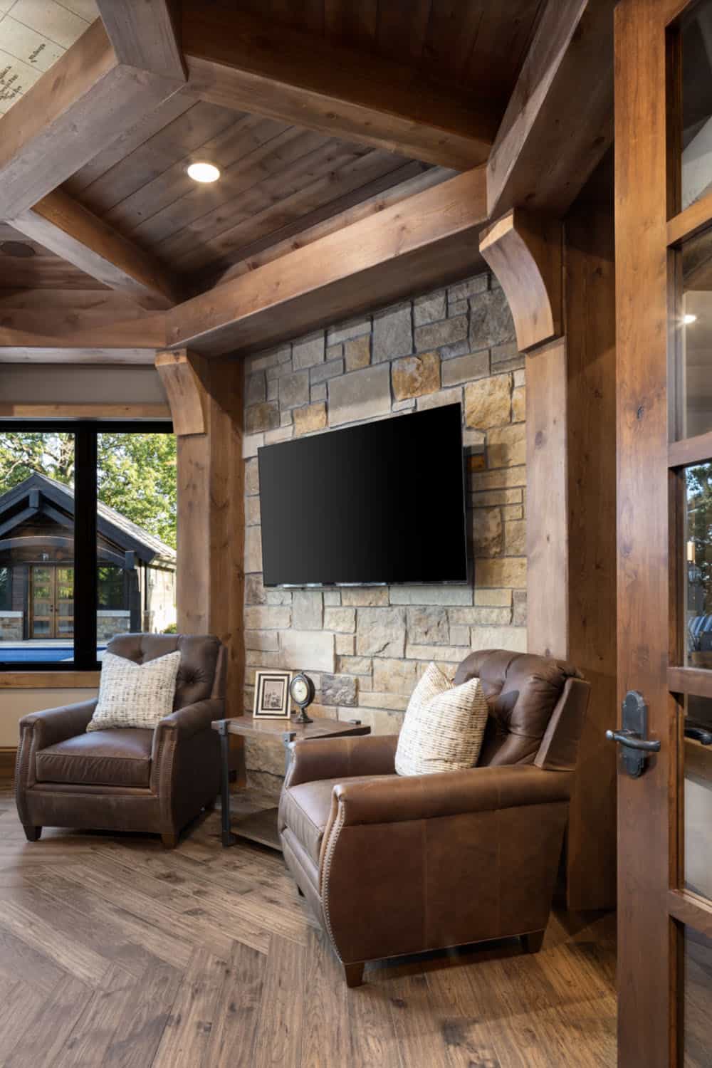 rustic-home-office