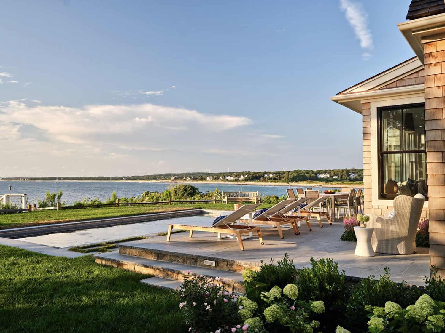 shingle-style-waterfront-house-exterior