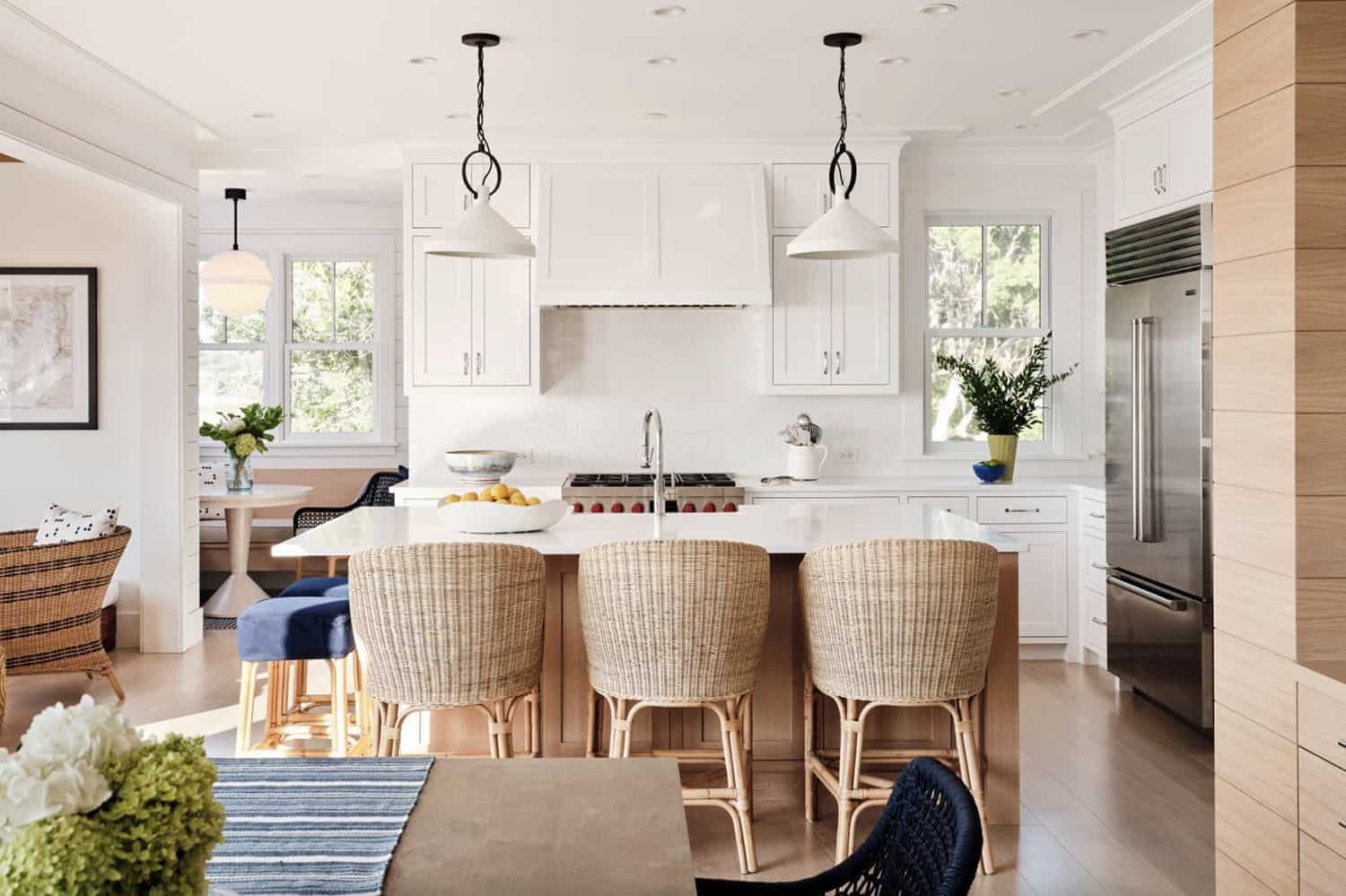 beach-style-kitchen