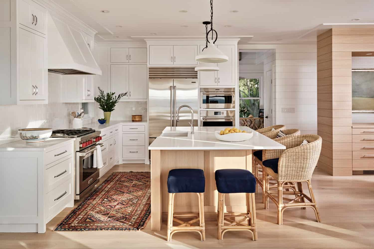 beach-style-kitchen