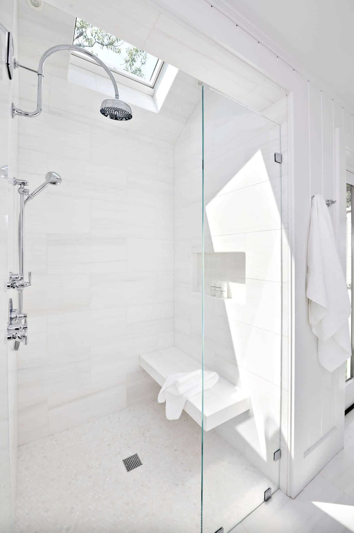 beach-style-bathroom-with-a-shower