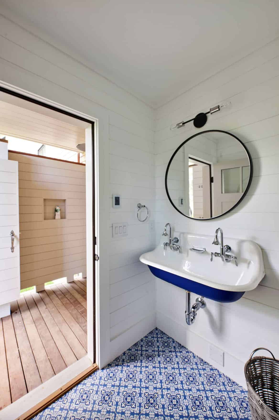 beach-style-pool-bathroom-with-an-outdoor-shower