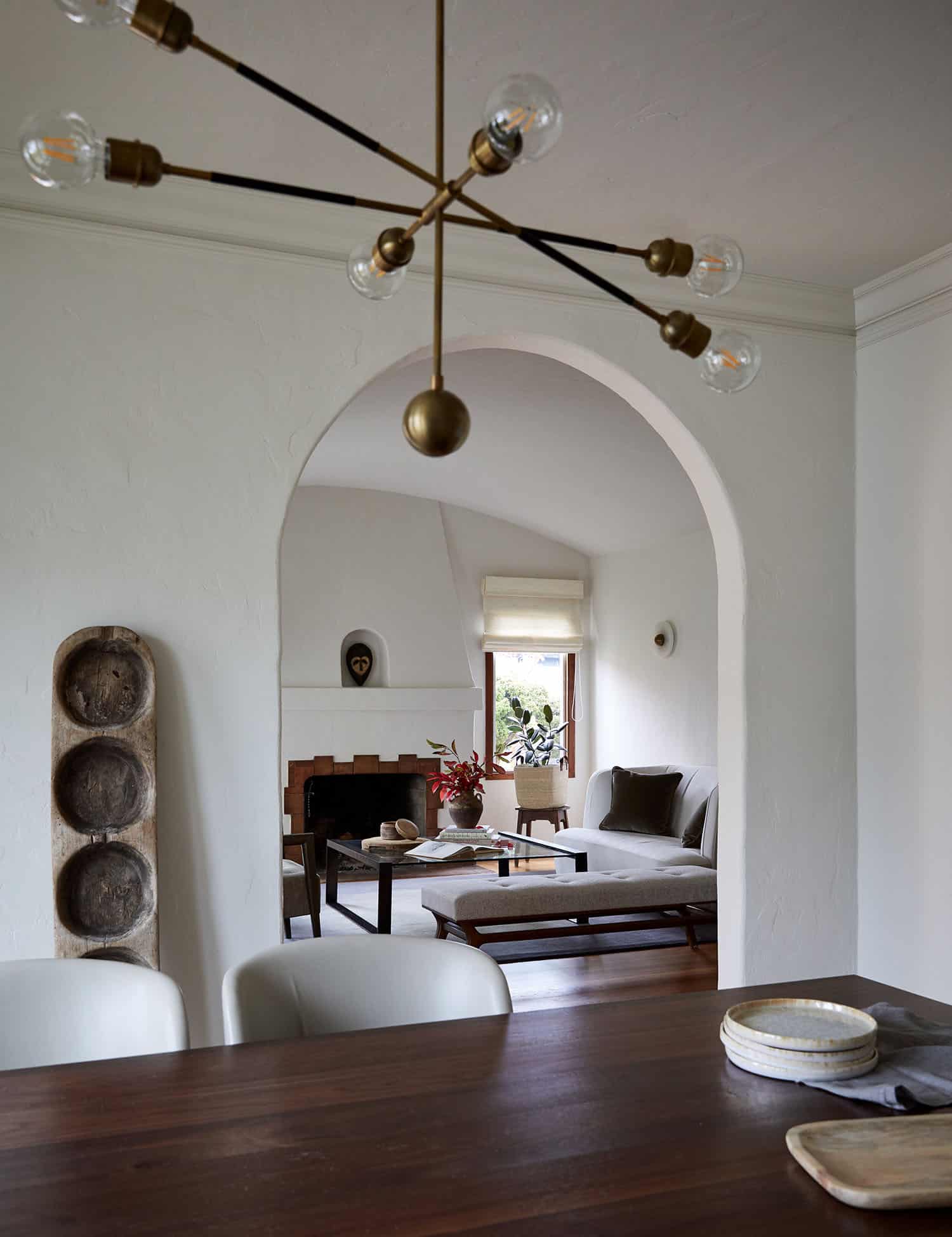 spanish-mediterranean-style-dining-room