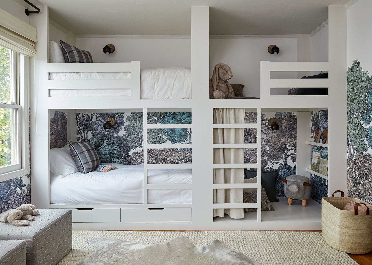 spanish-mediterranean-style-kids-bunk-bedroom