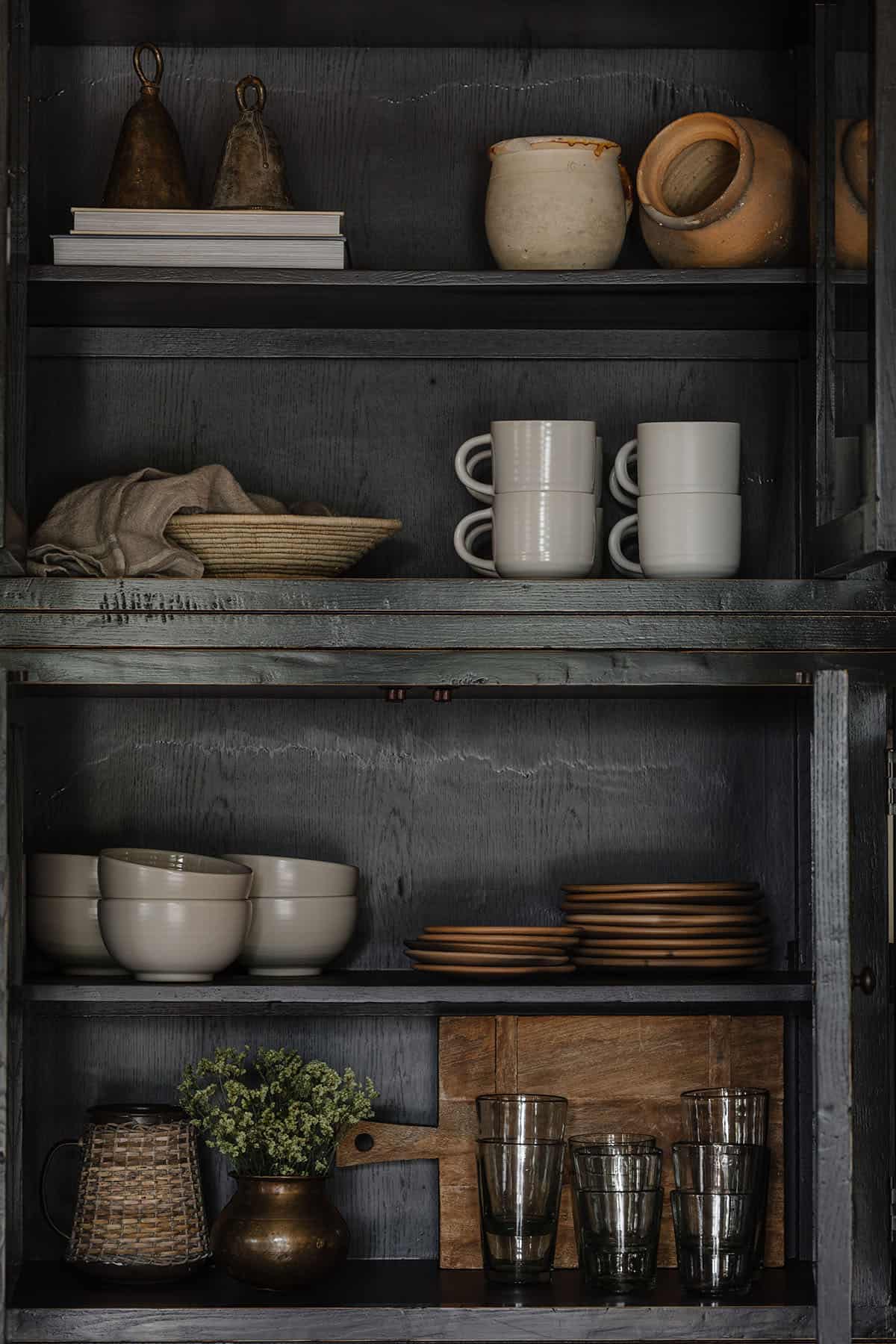 Spanish-revival-dining-room-buffet-detail