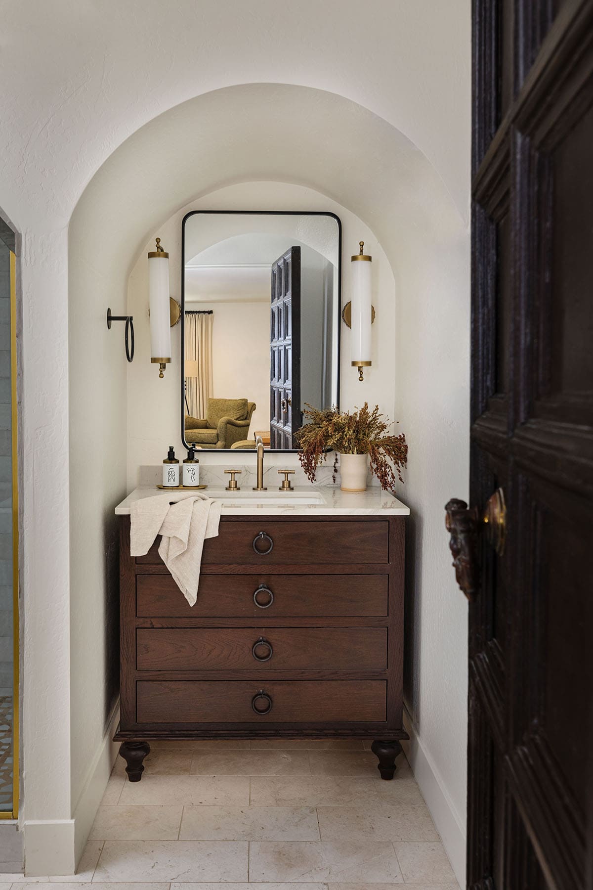 Spanish-revival-bathroom