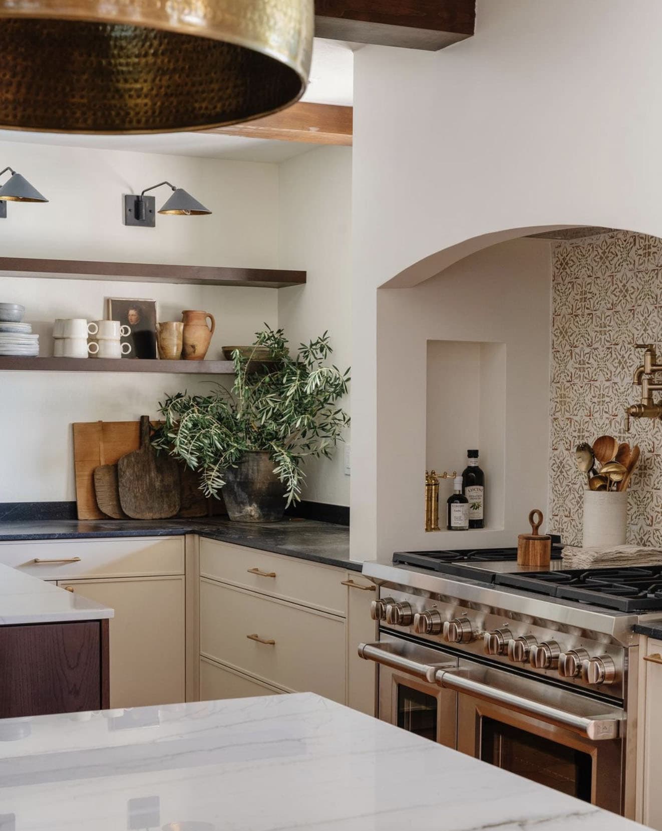 Spanish-revival-kitchen-range-and-backsplash-detail