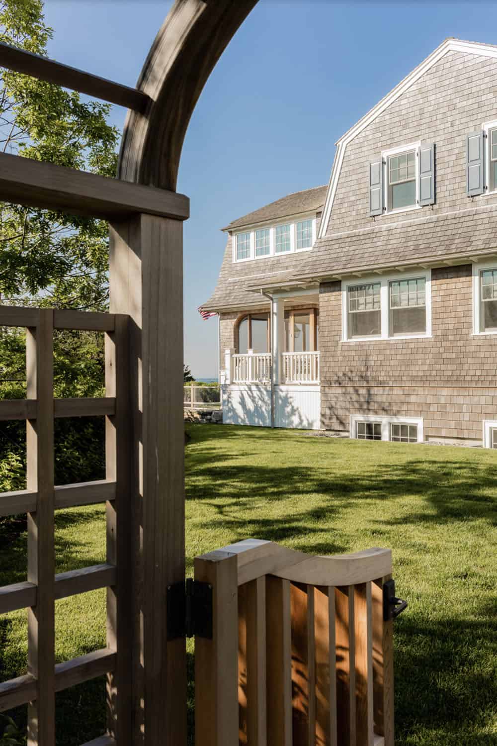 beach-house-exterior