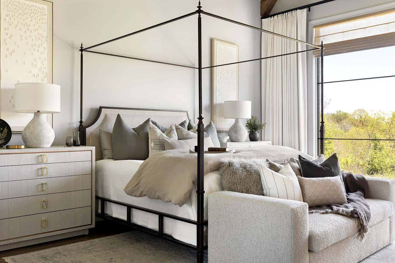 transitional-neutral-style-bedroom