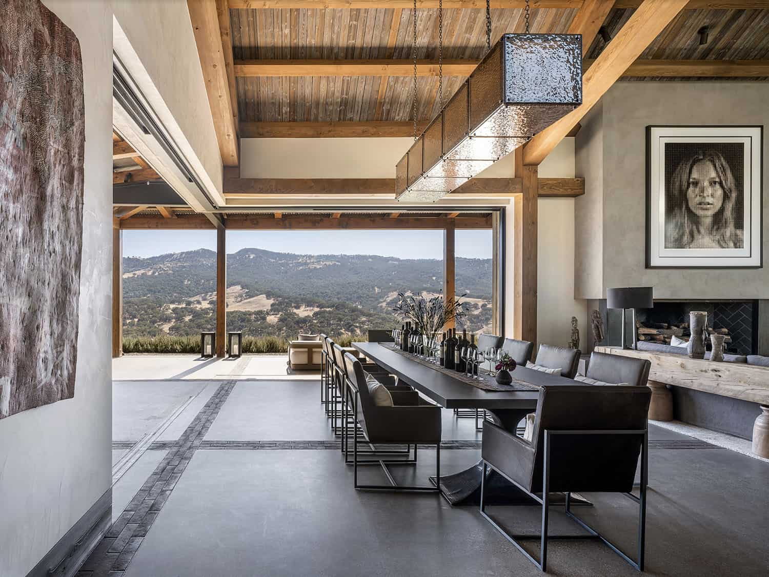 farmhouse-dining-room