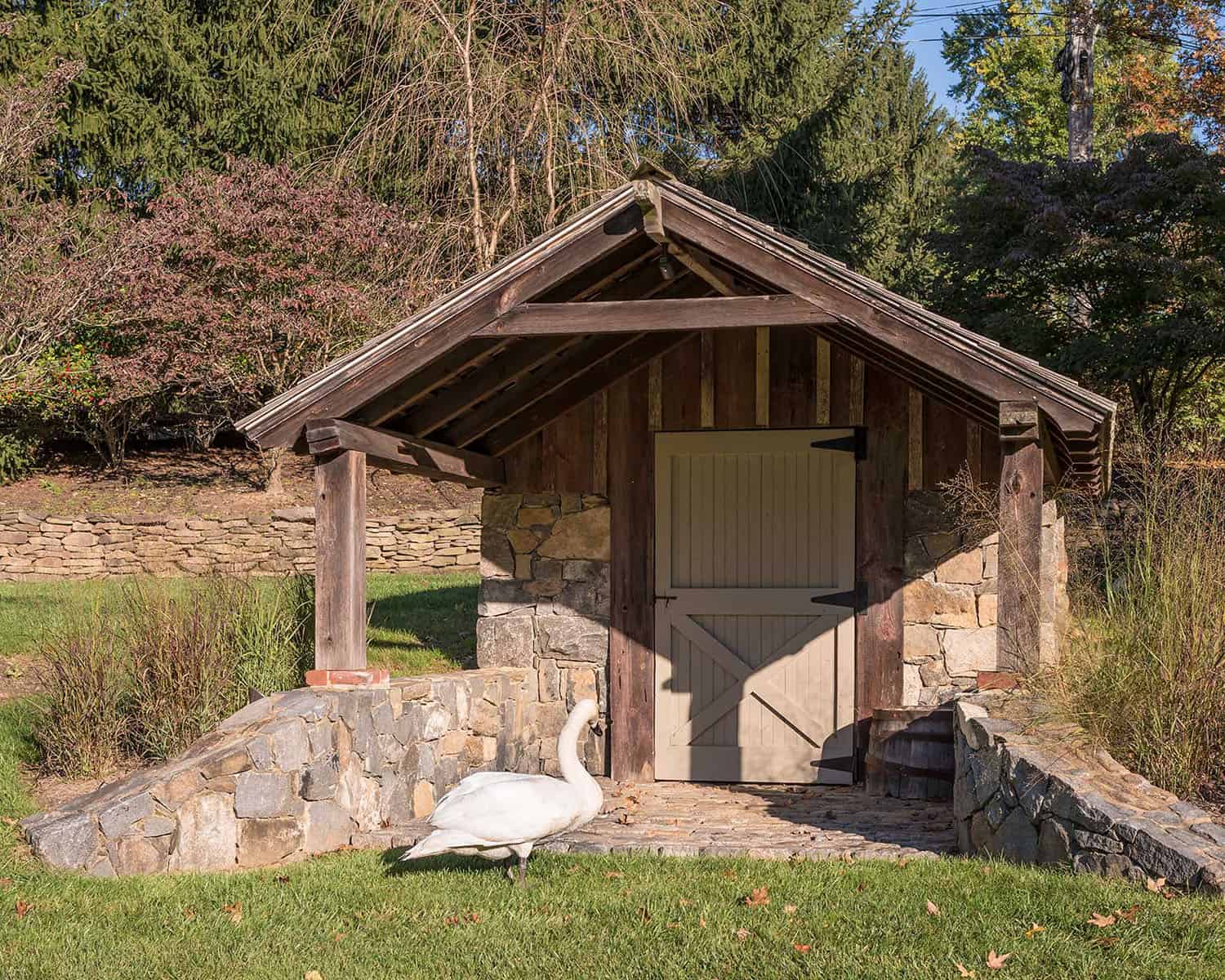 traditional house exterior landscape