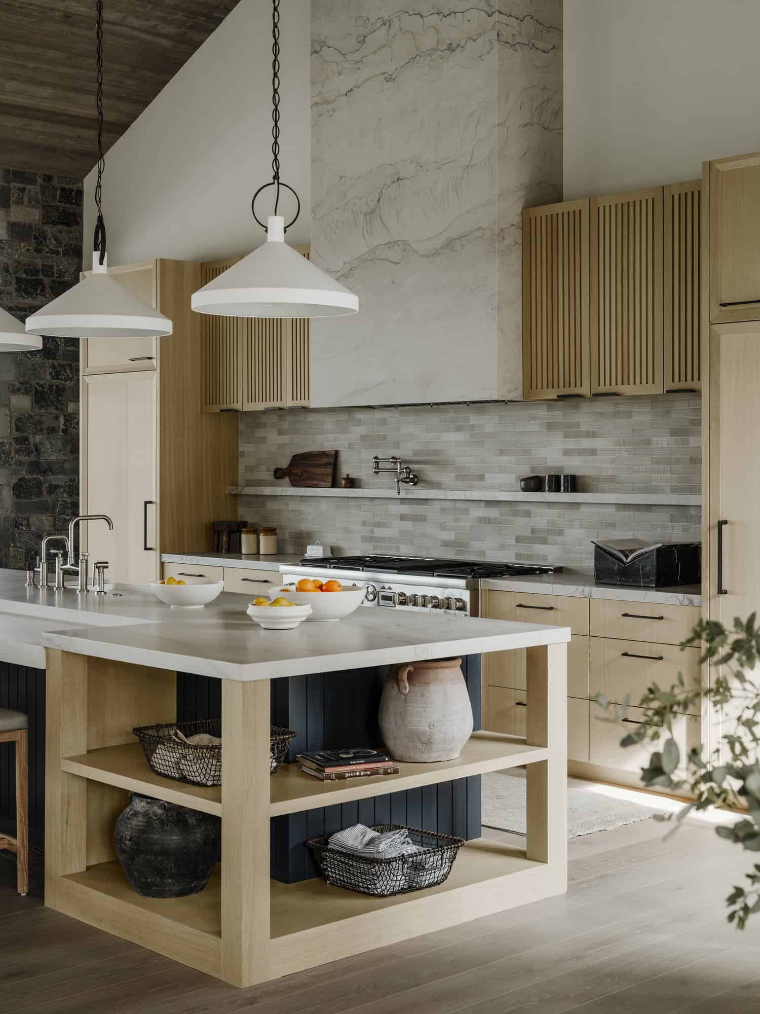 transitional style kitchen