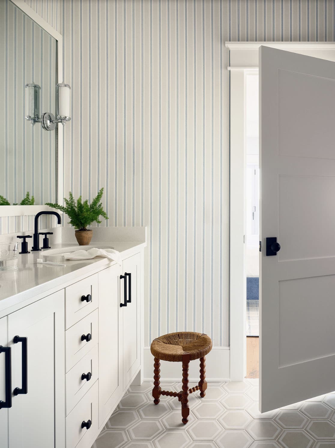 beach style bathroom vanity