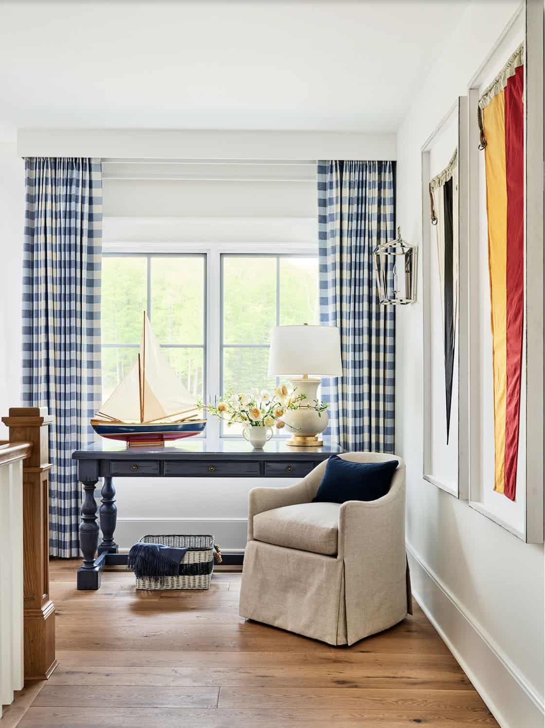 study nook area on the staircase landing