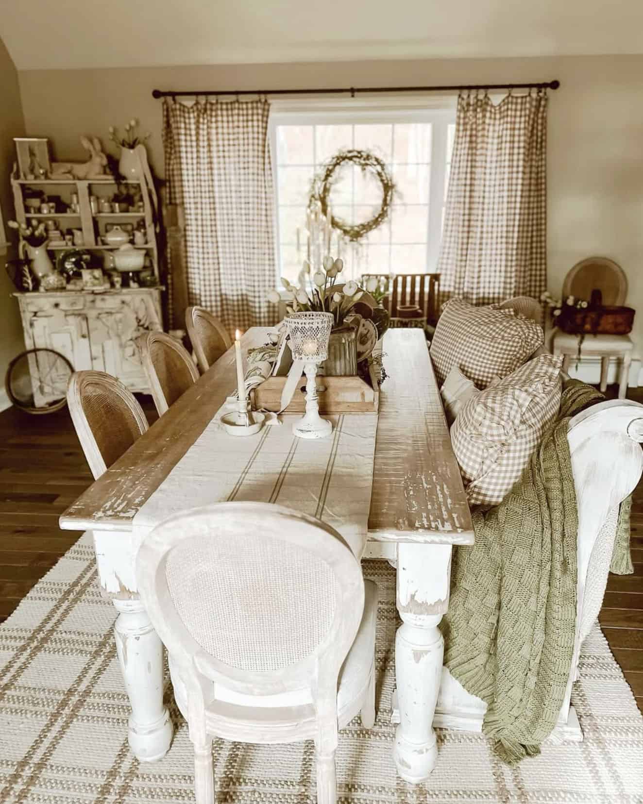 spring table decor with a earthy color palette
