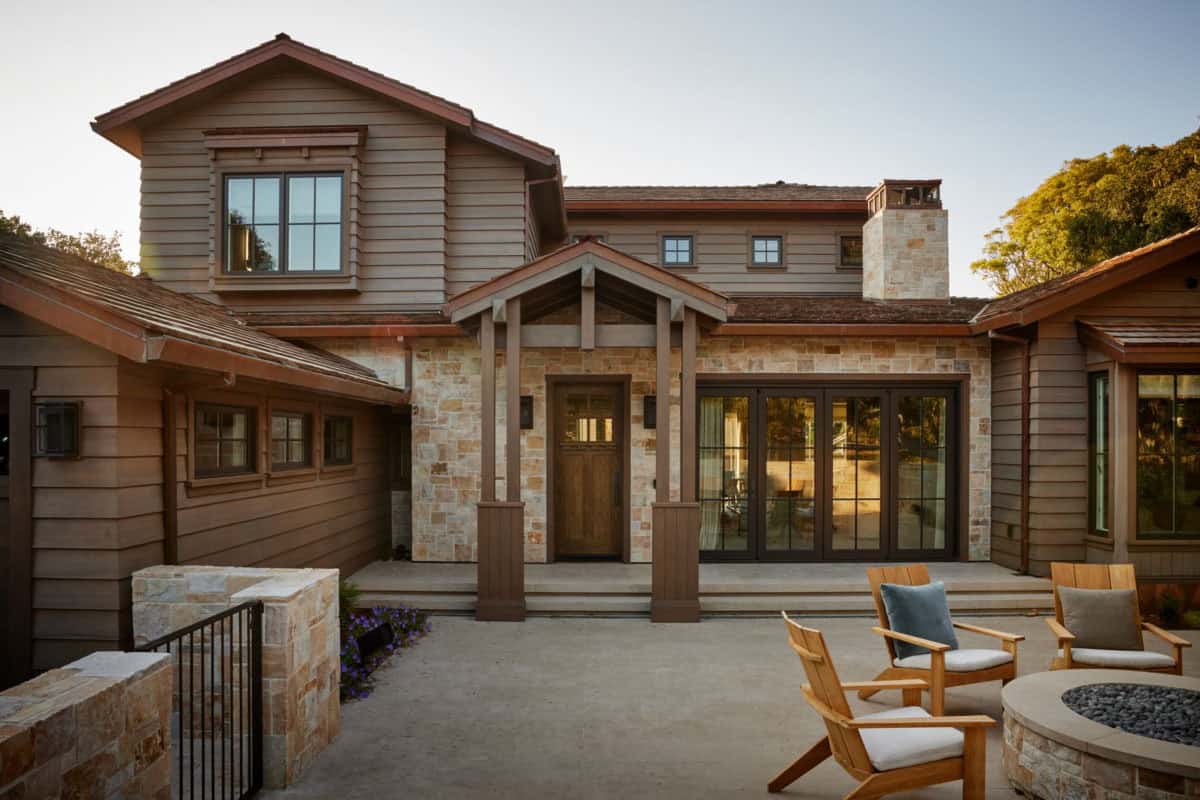 coastal craftsman house exterior