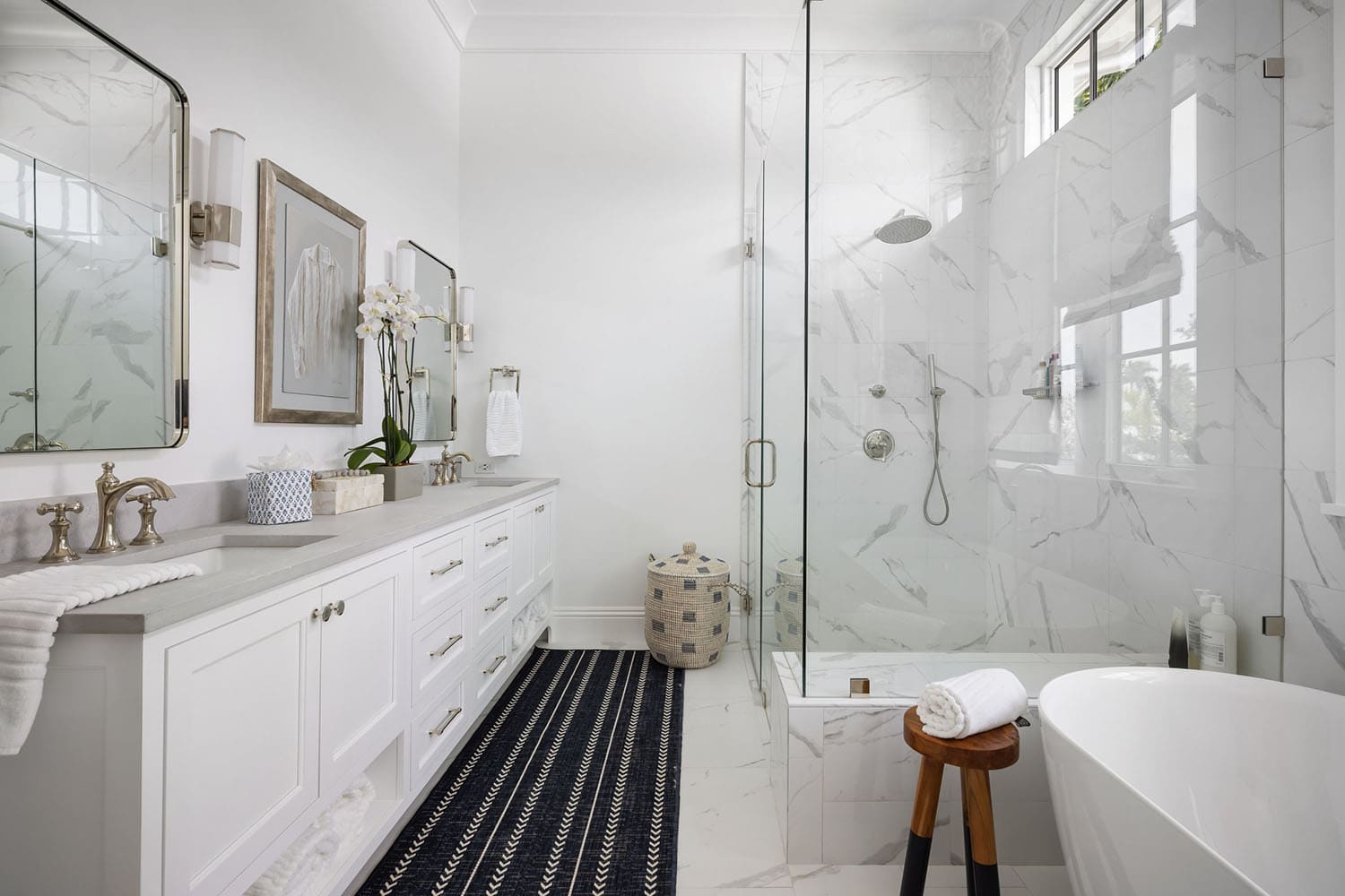 contemporary coastal bathroom