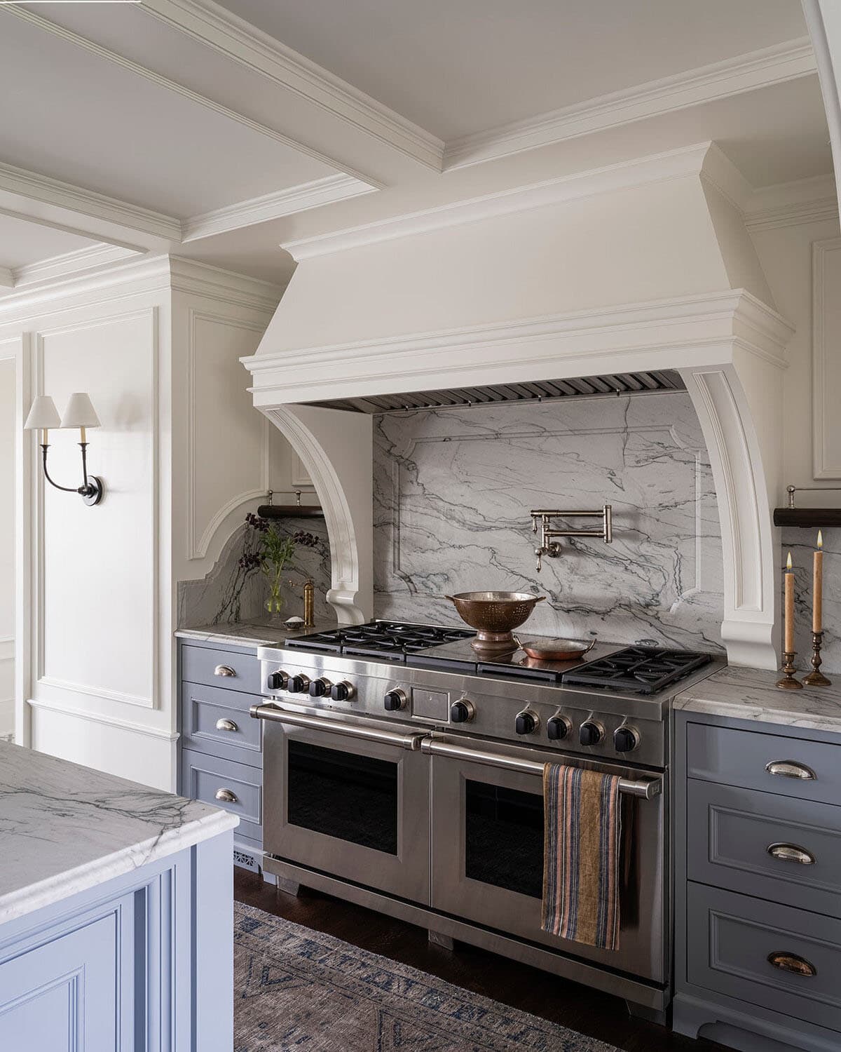 traditional style kitchen range wall