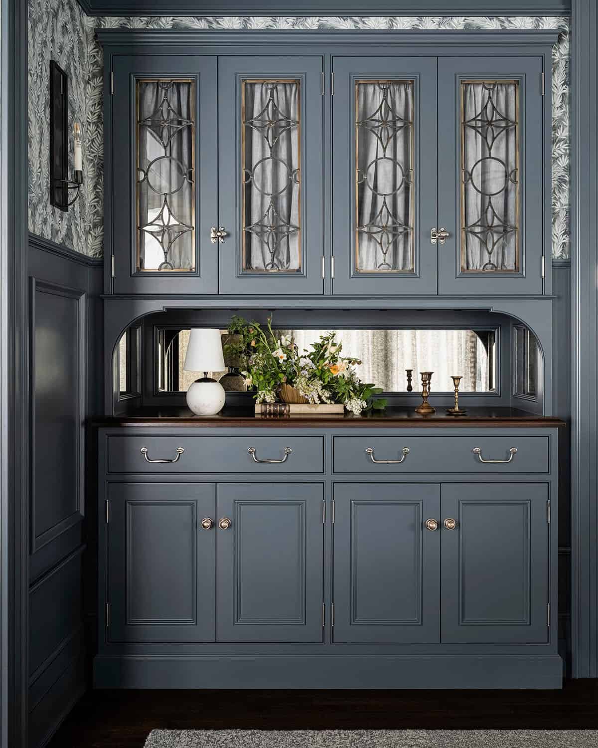 traditional style formal dining room with a built-in wet bar