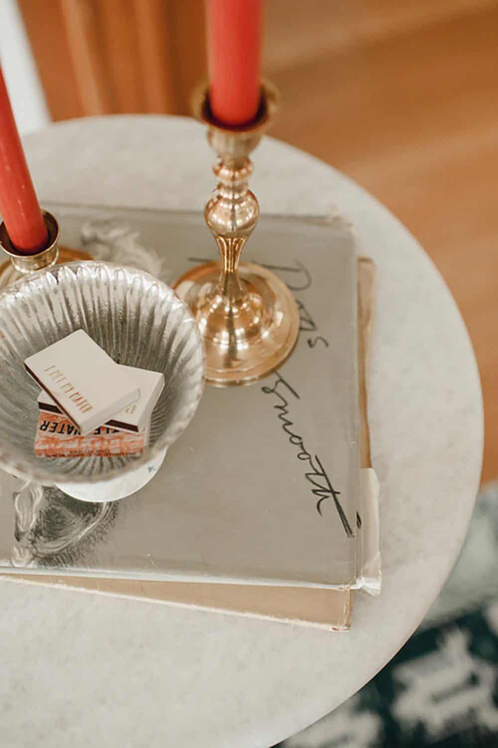 transitional stye living room coffee table detail