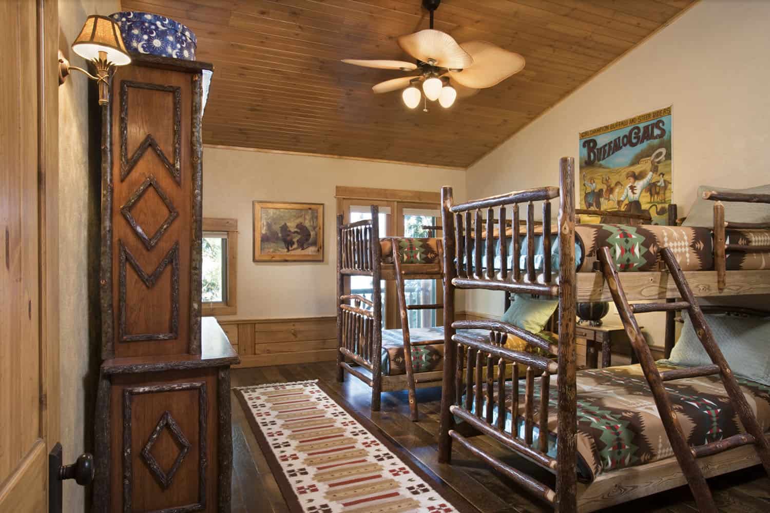 rustic bunk bedroom