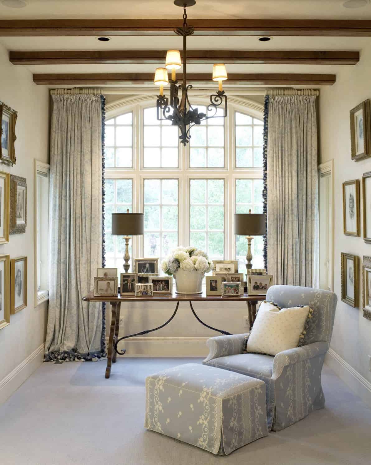 mediterranean style family room with a chaise lounge