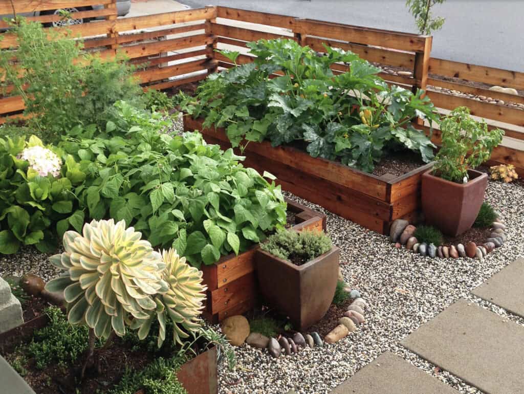 33 Stunning Small Garden Ideas To Elevate Your Outdoor Space