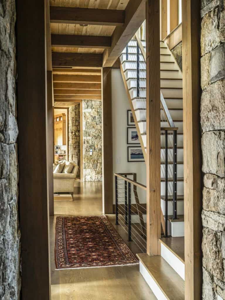 Adirondack-inspired home in New England celebrates serene lakeside views