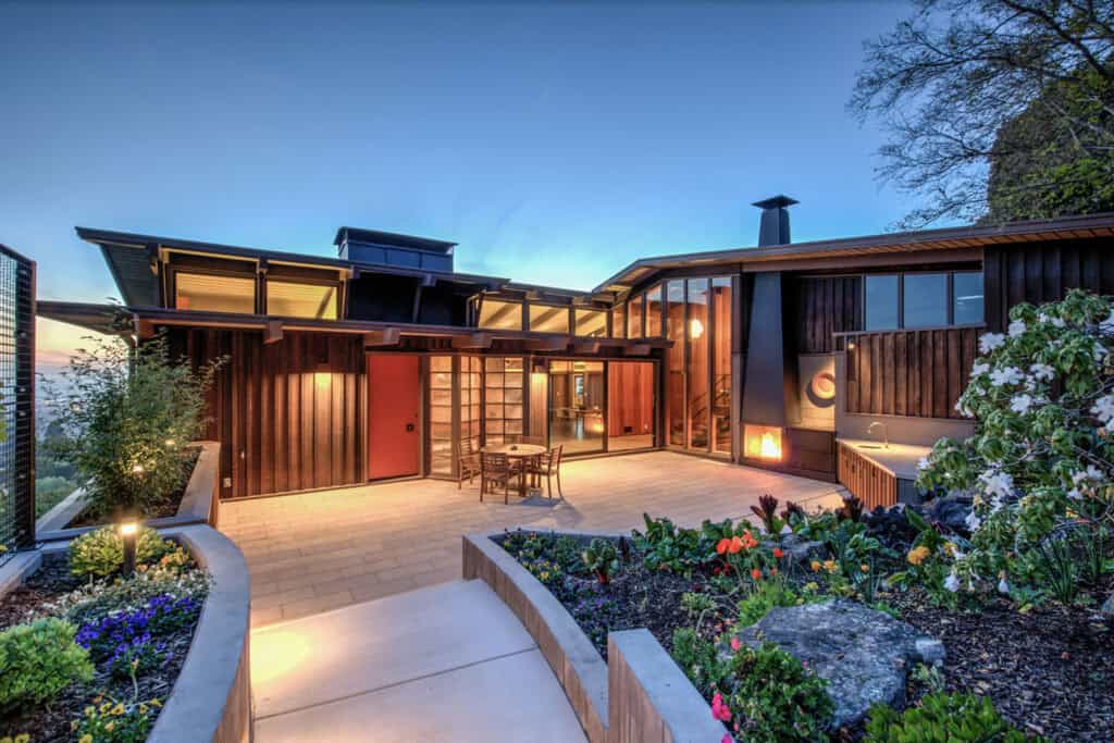 1957 Midcentury modern home in Berkeley gets restored to its former glory
