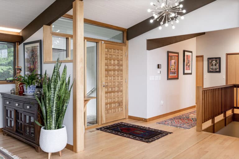 A stunning midcentury deck house in North Carolina invites nature inside