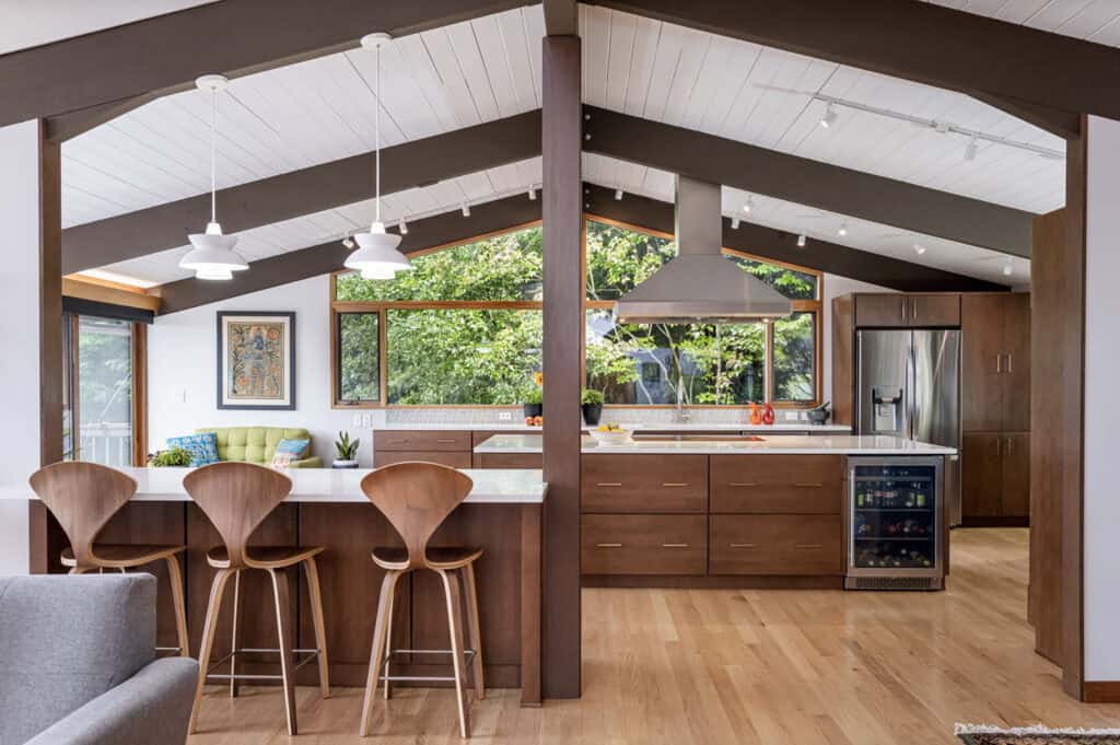 A stunning midcentury deck house in North Carolina invites nature inside