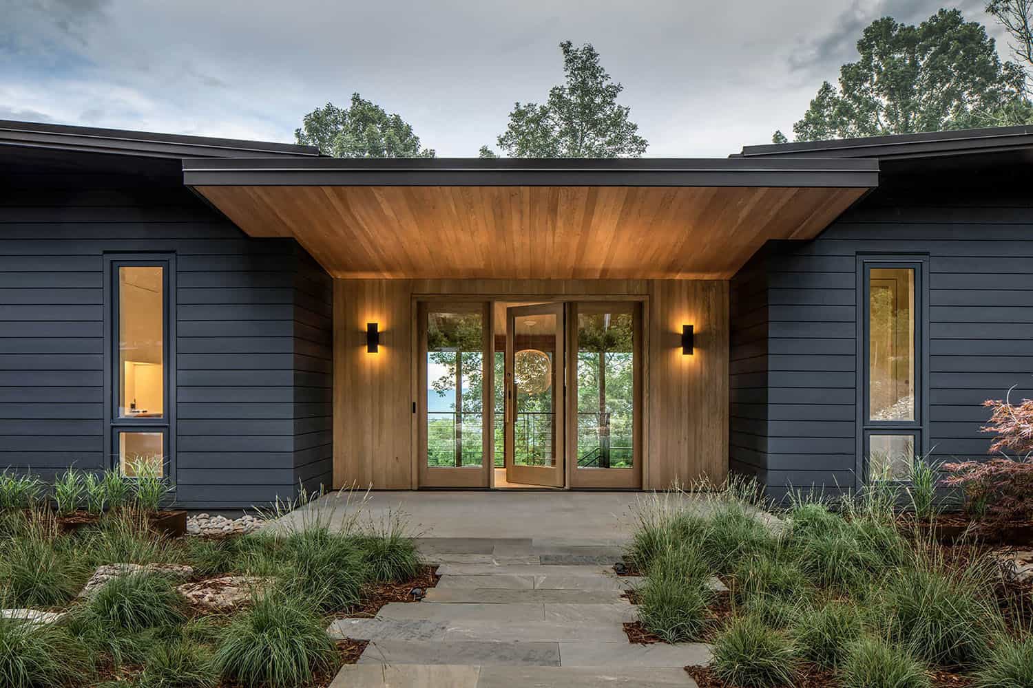 contemporary mountain home exterior