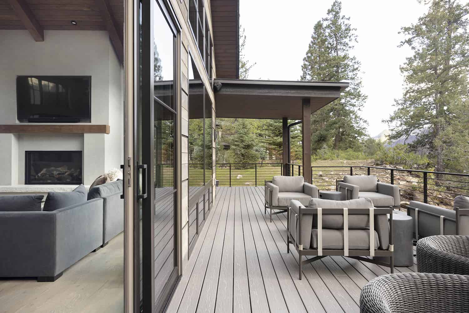 modern rustic mountain home patio with outdoor furniture 