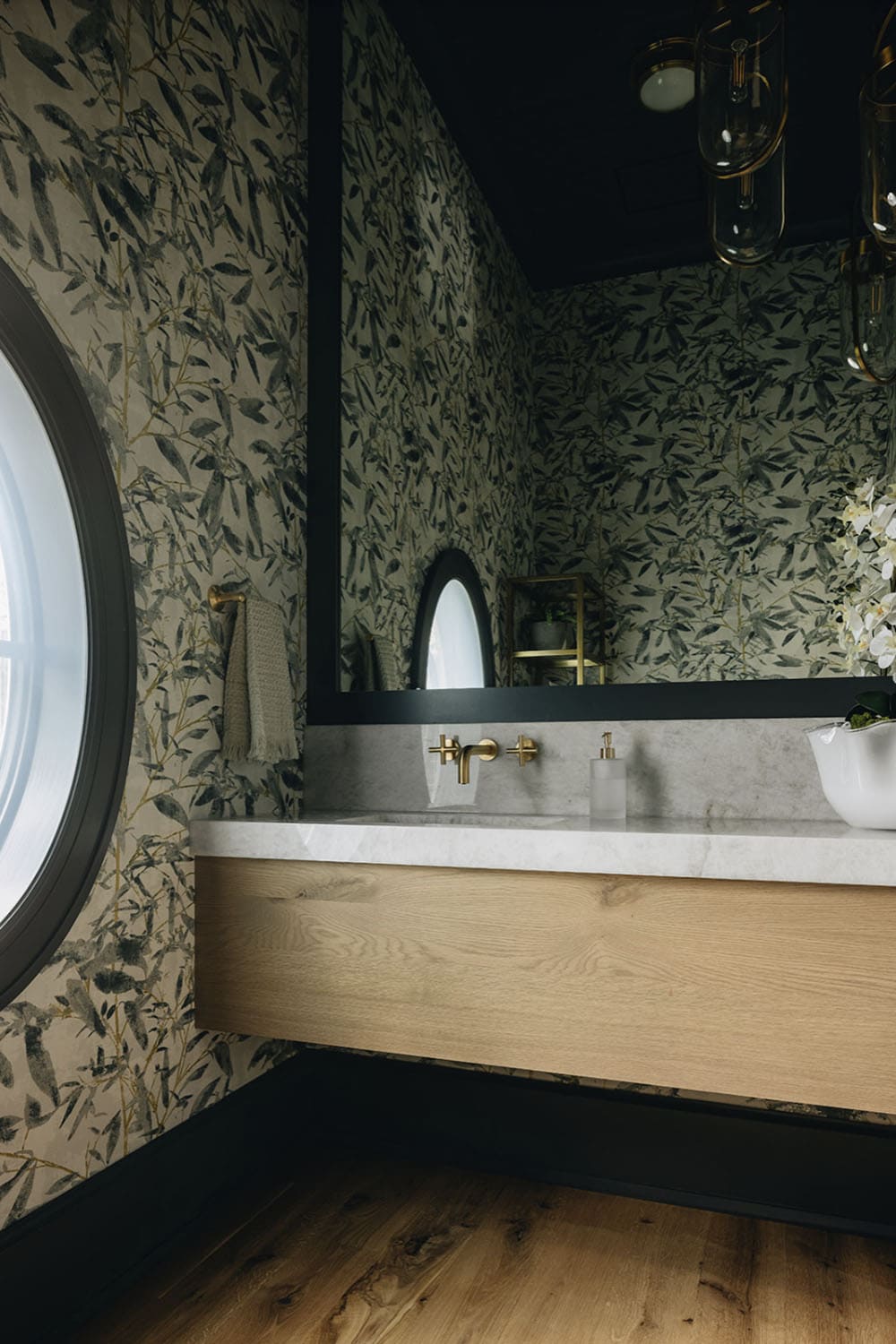 transitional bathroom