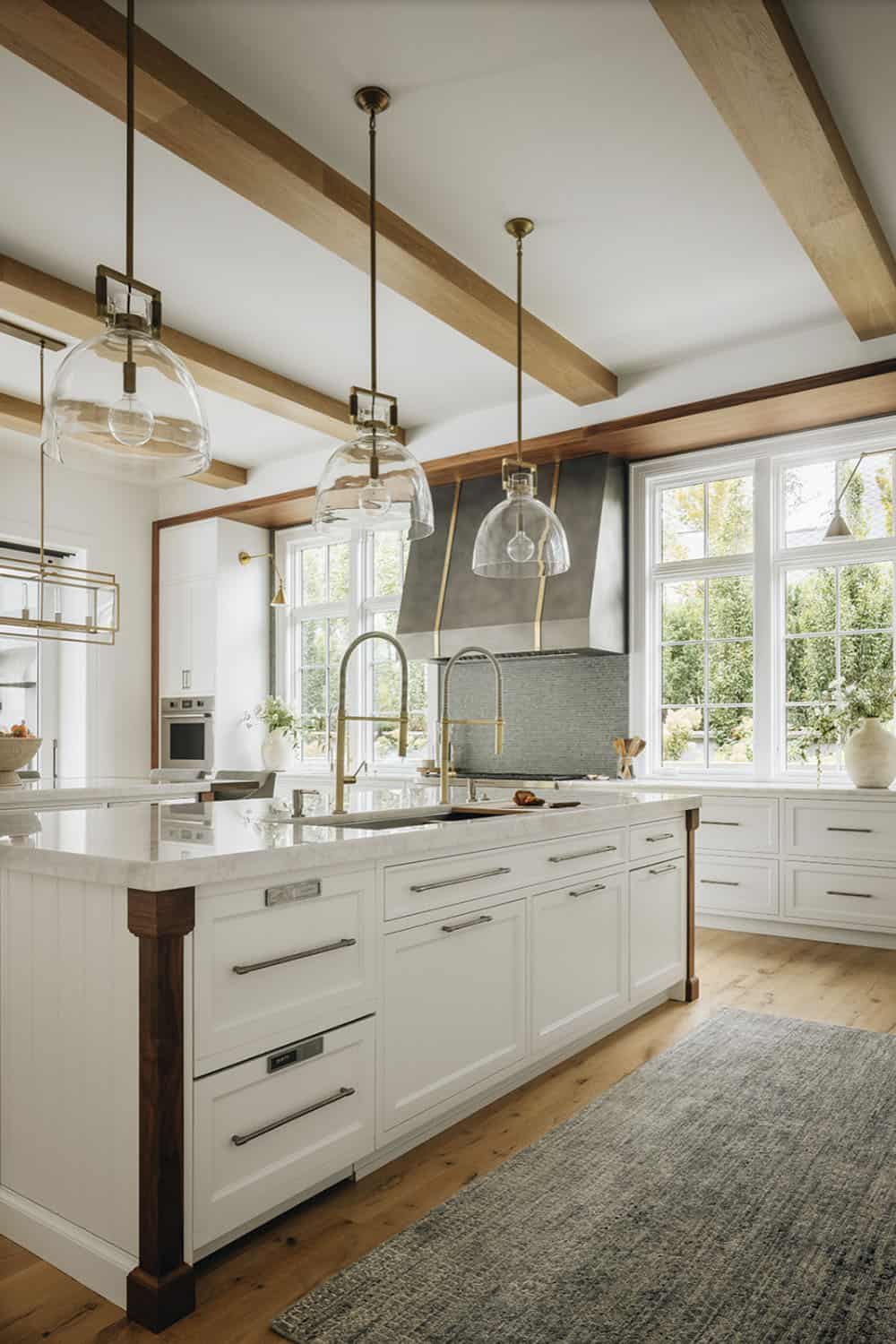 transitional kitchen