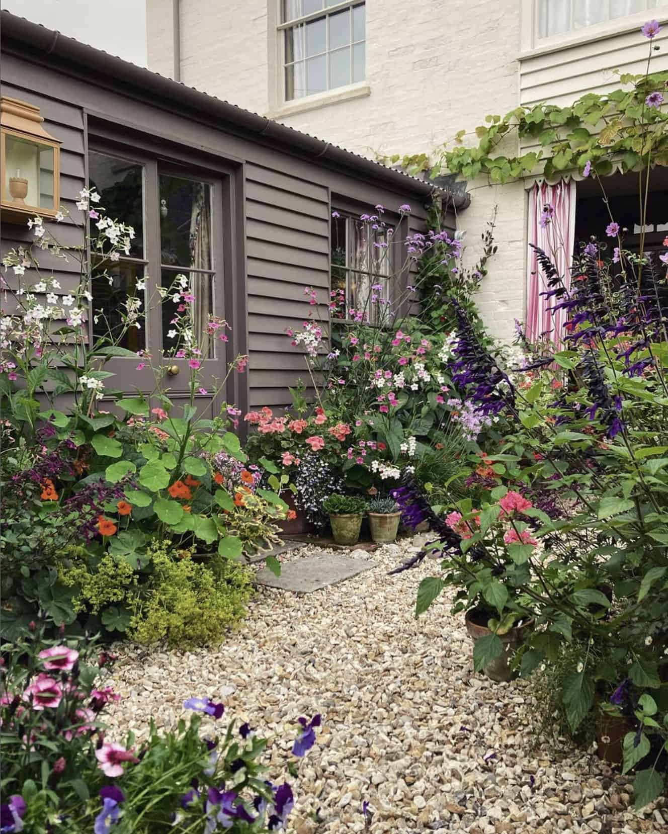 courtyard garden corner