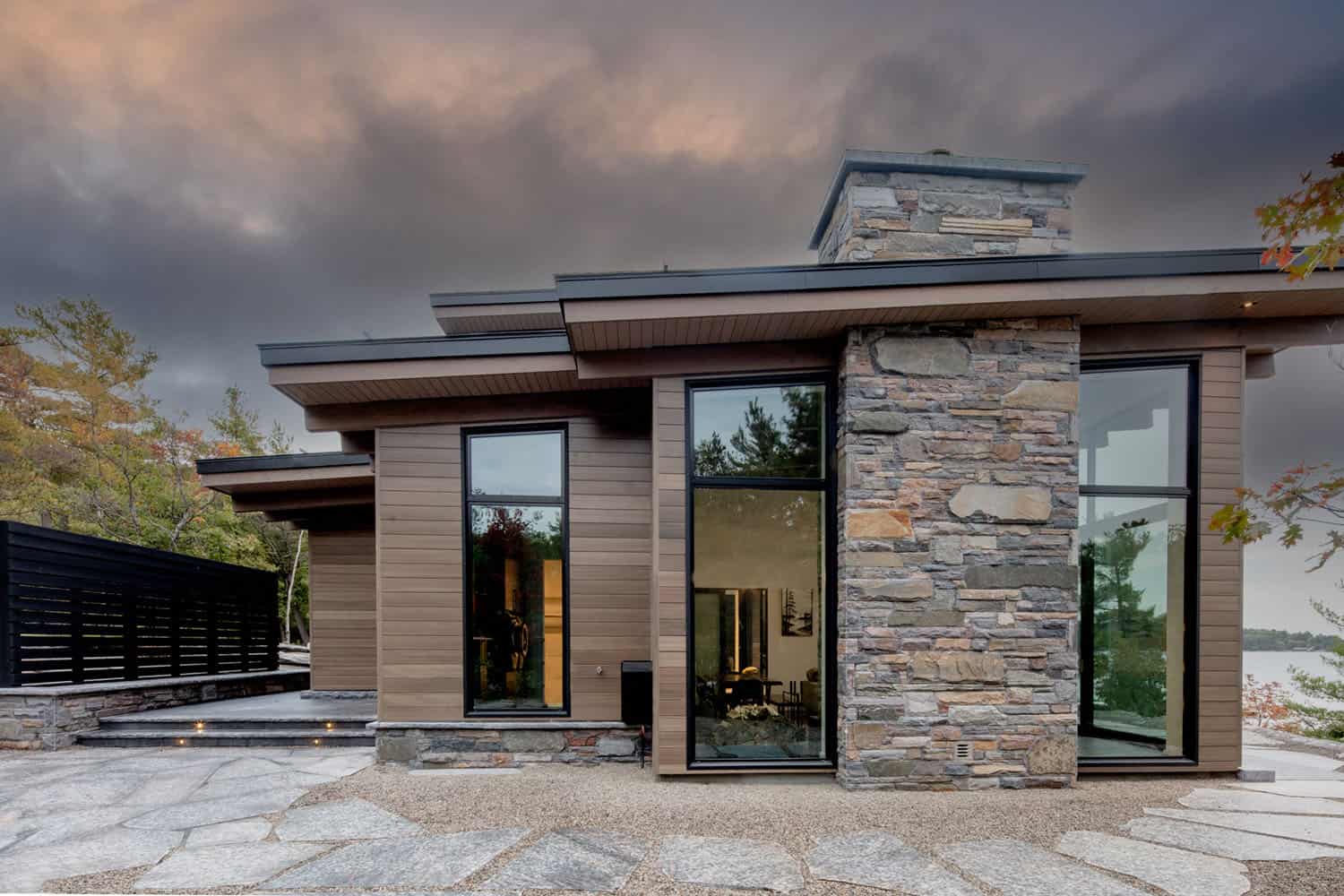 contemporary lakefront cottage exterior