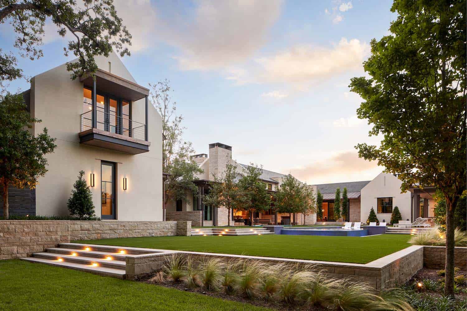 contemporary home exterior landscaping