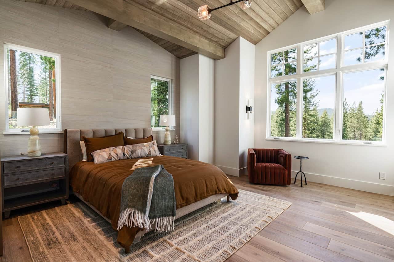 contemporary bedroom