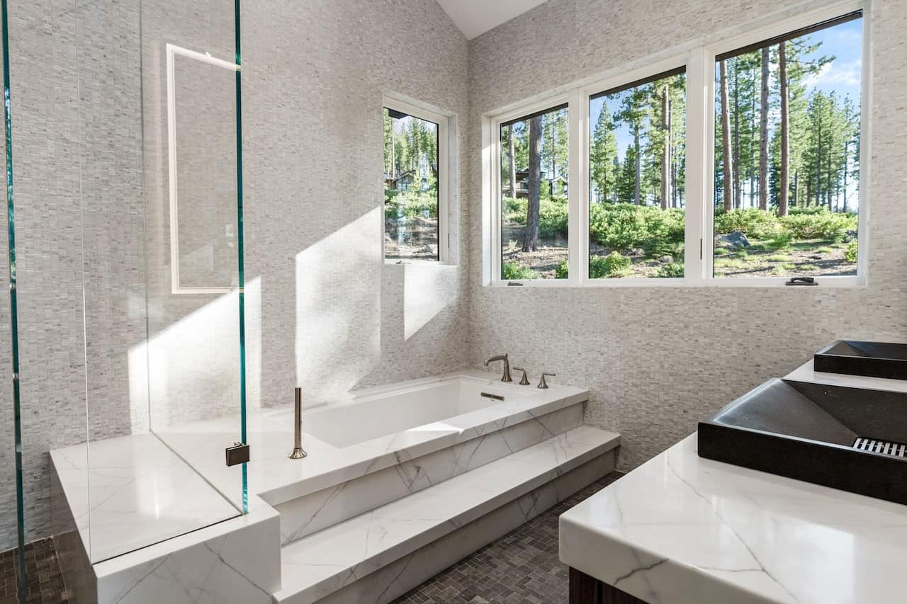 contemporary bathroom