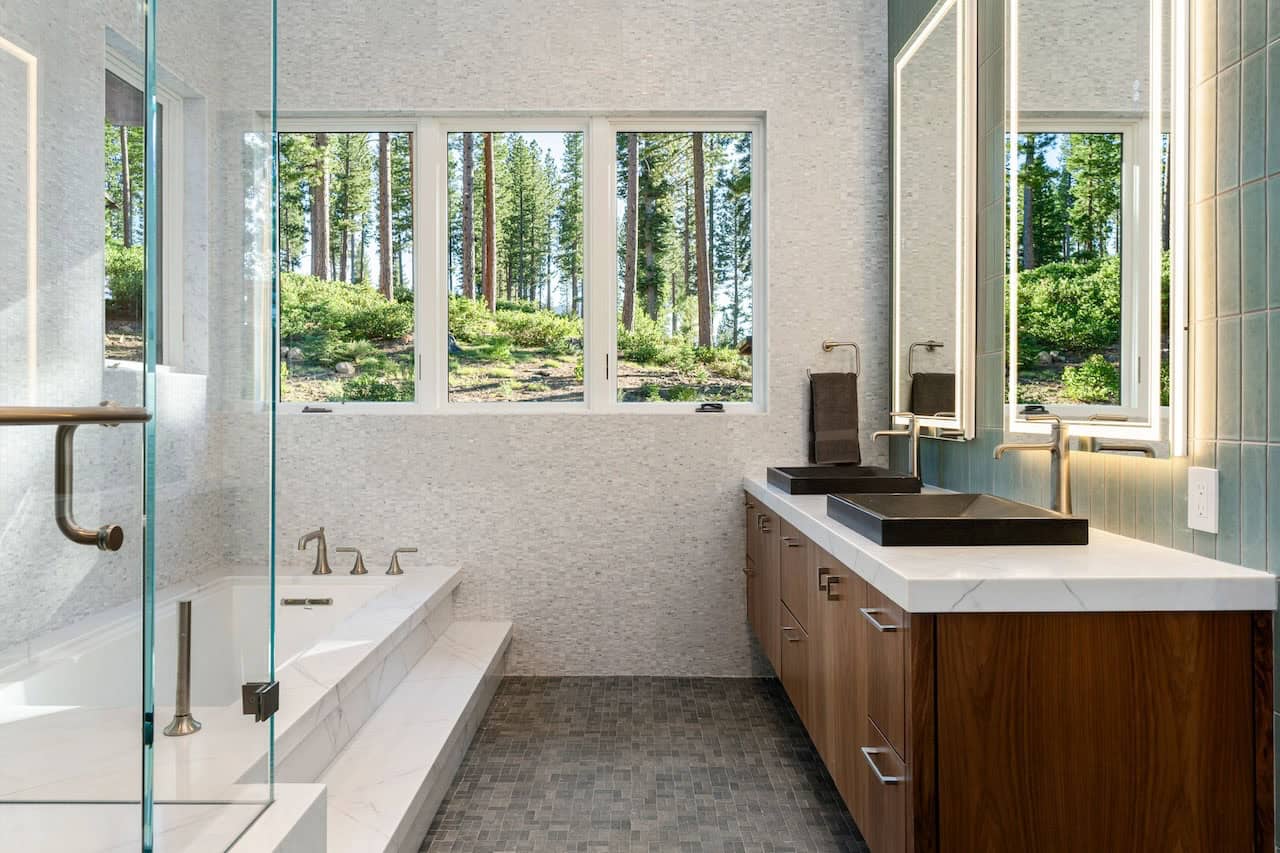 contemporary bathroom