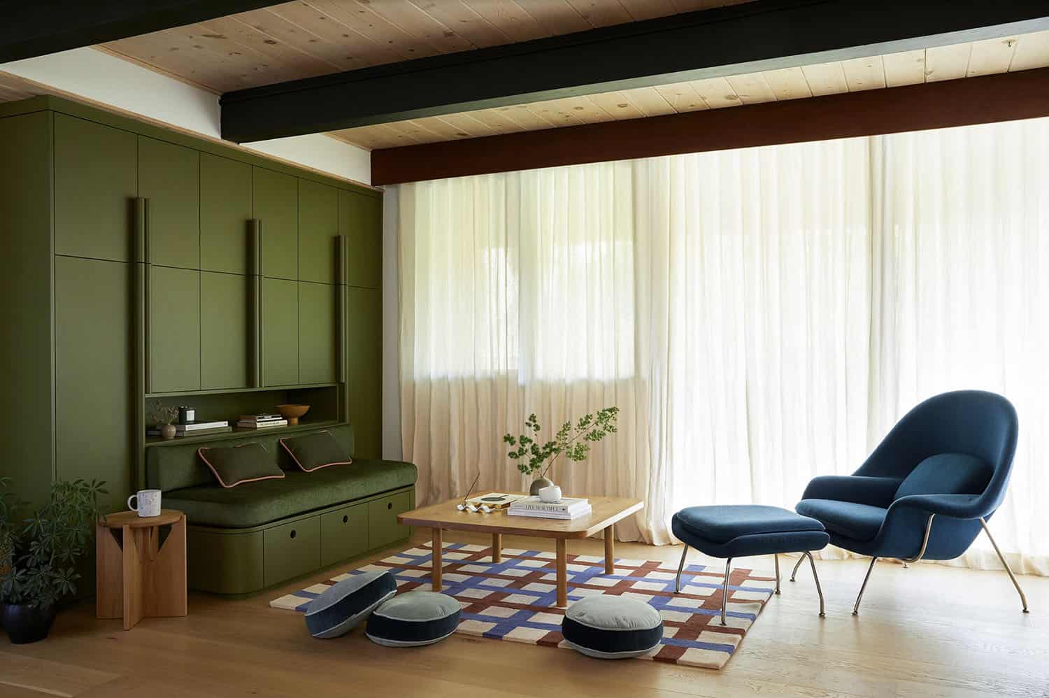 Midcentury Family Room