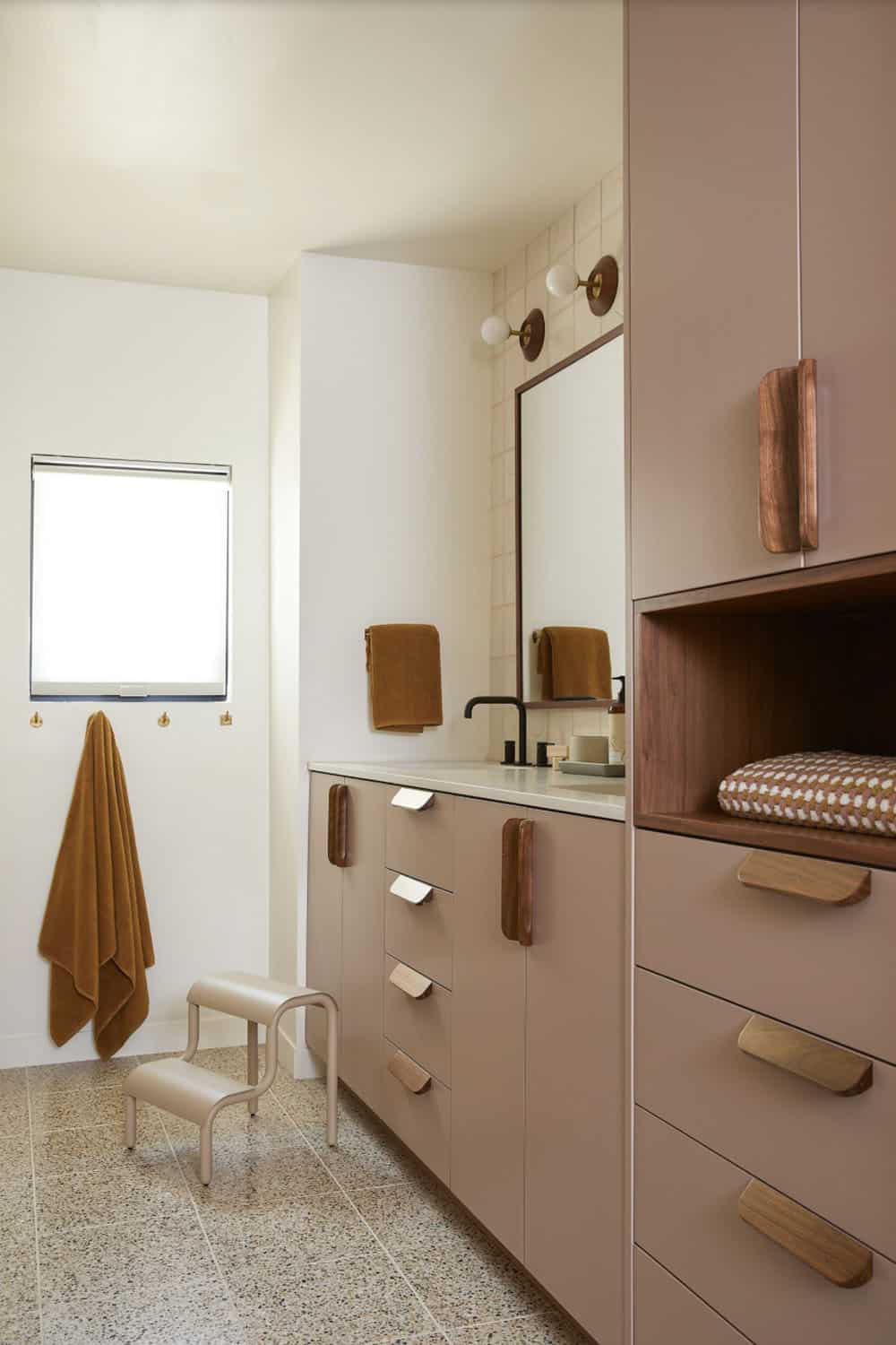 Midcentury Bathroom