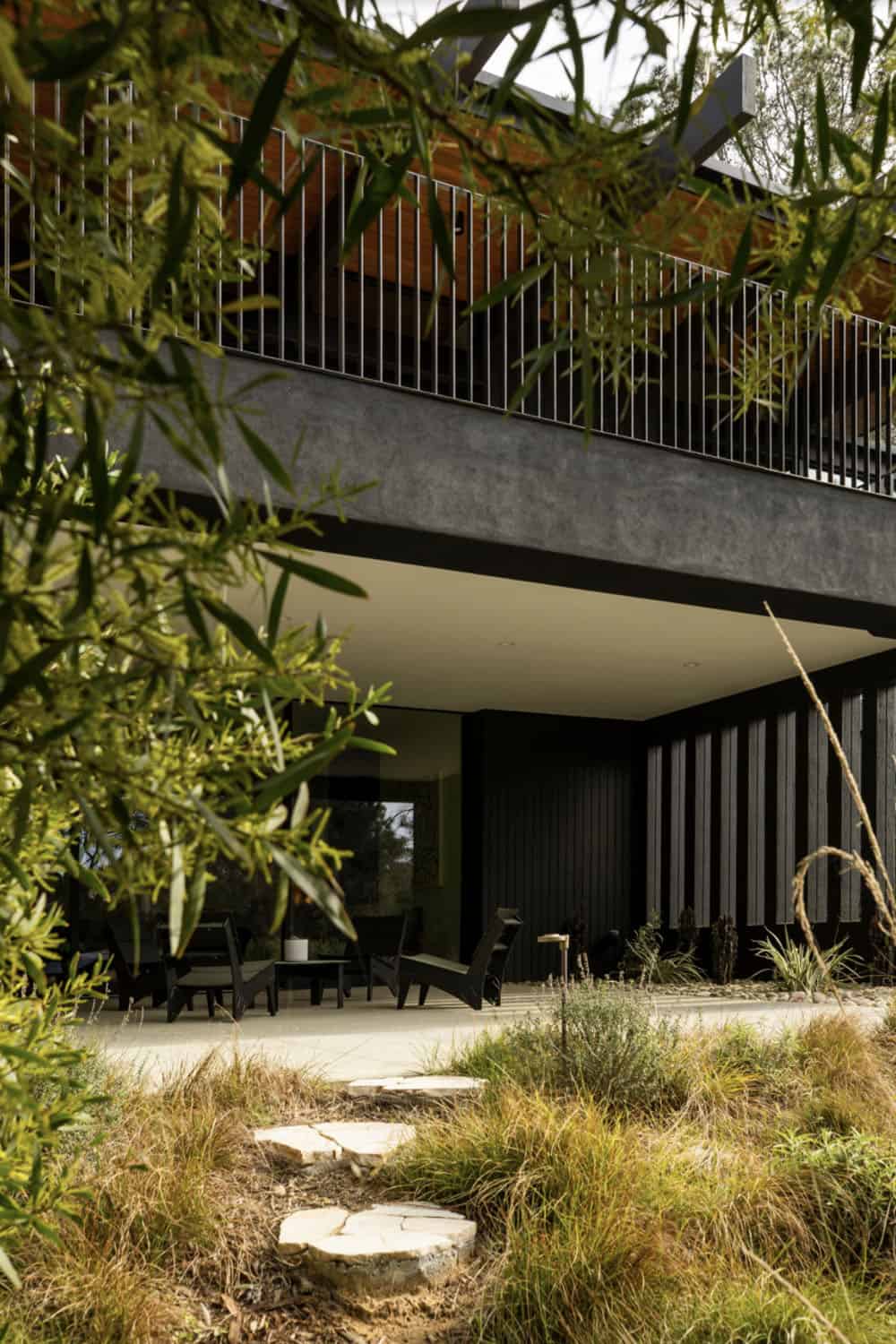 midcentury modern home exterior