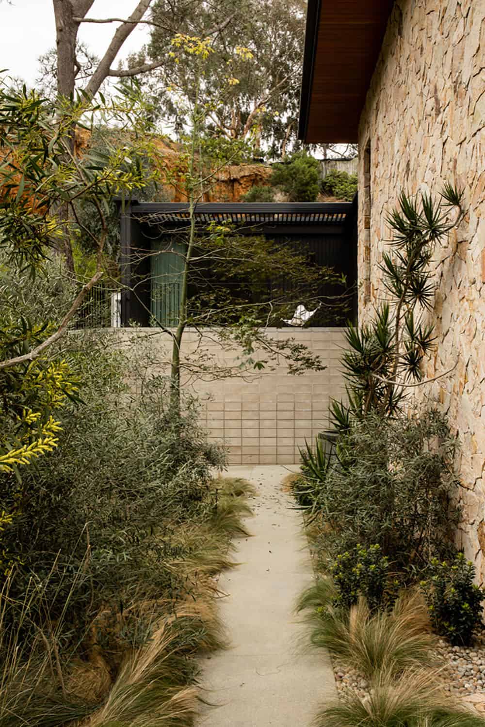 midcentury modern home exterior